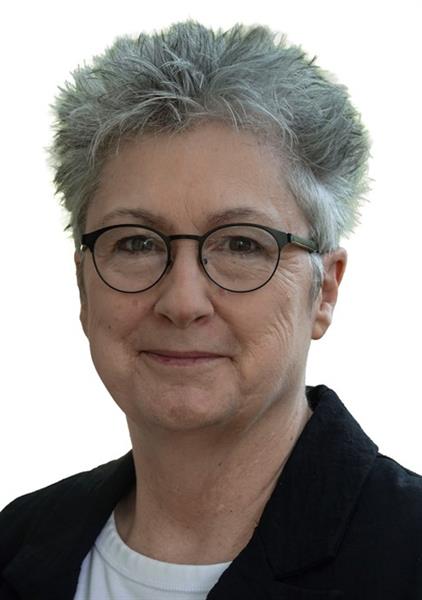 Vicki.jpg